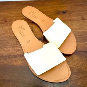 Joie a la Plage Women's Cream Slide Sandals